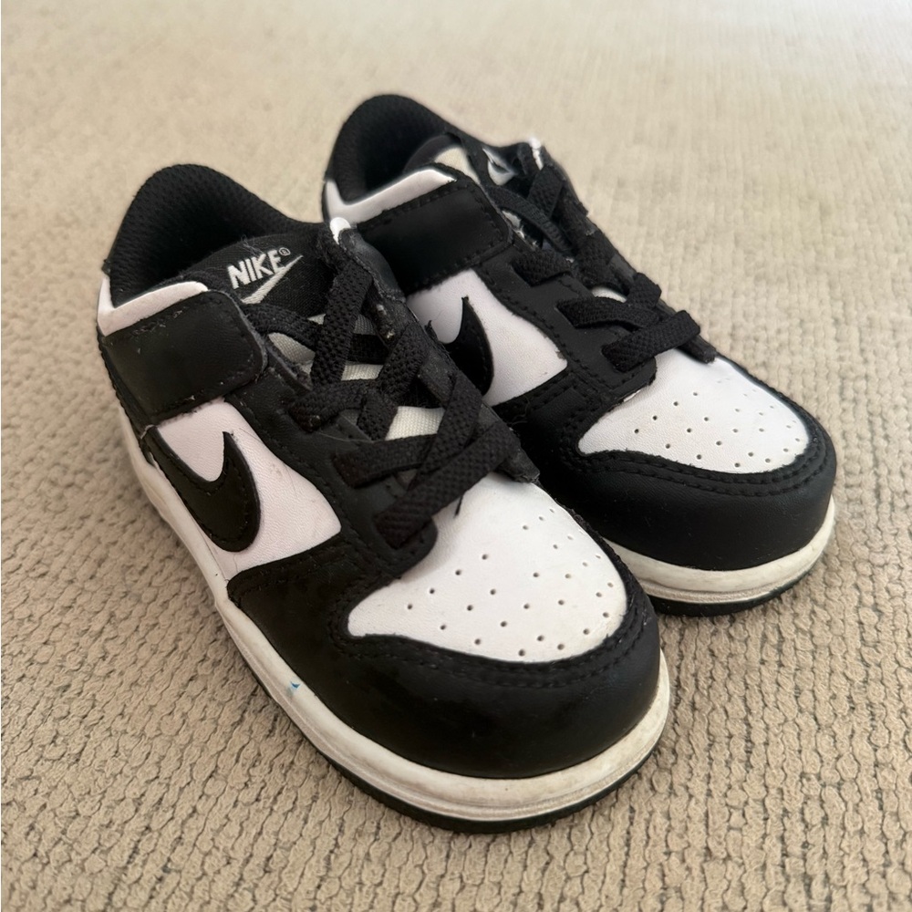 Nike Kids Black and White Sneakers